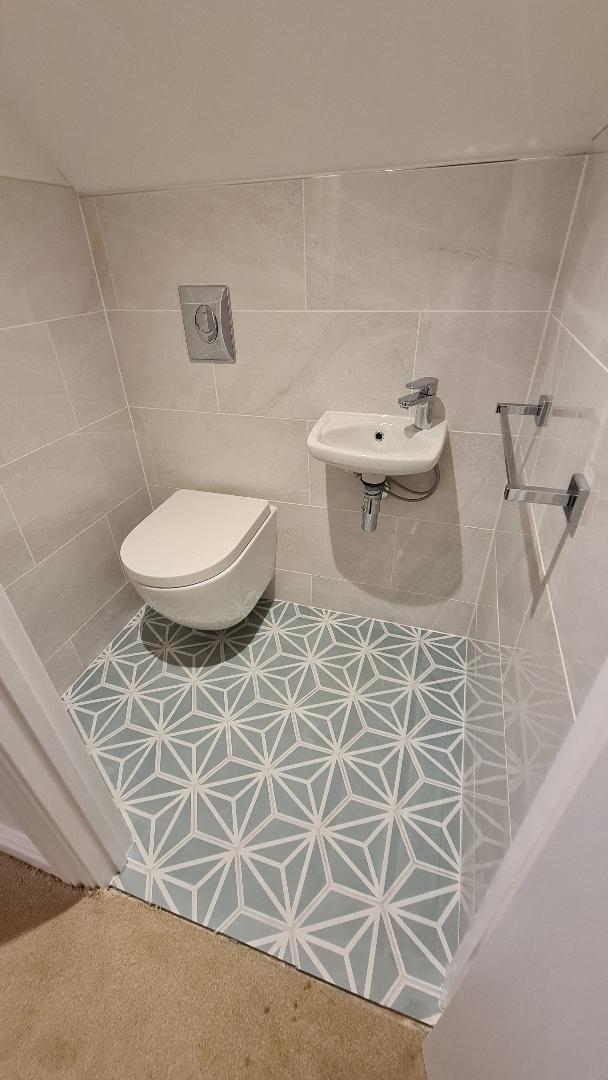 Bearsted: Compact landing conversion new toilet install